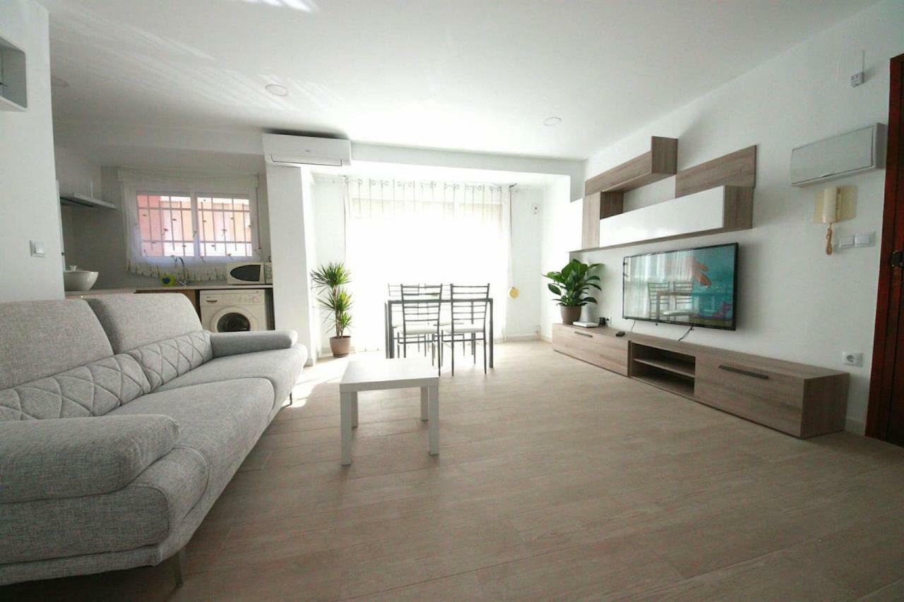 Ivam Esquife Appartement Valencia Buitenkant foto